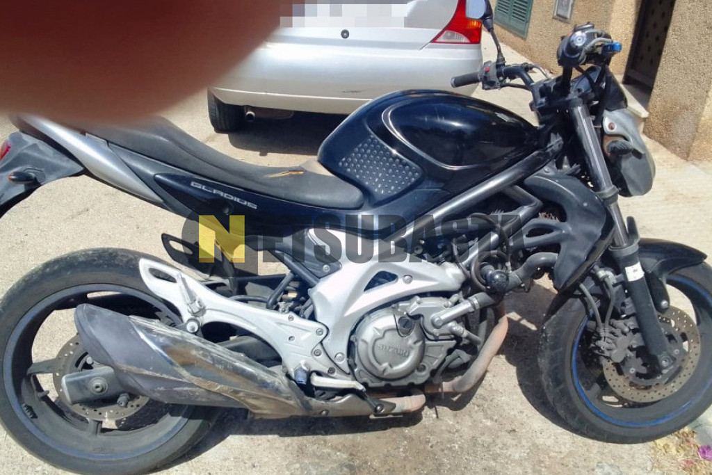 Suzuki Gladius 650 2010