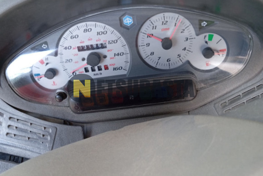 Piaggio X8 200 2004