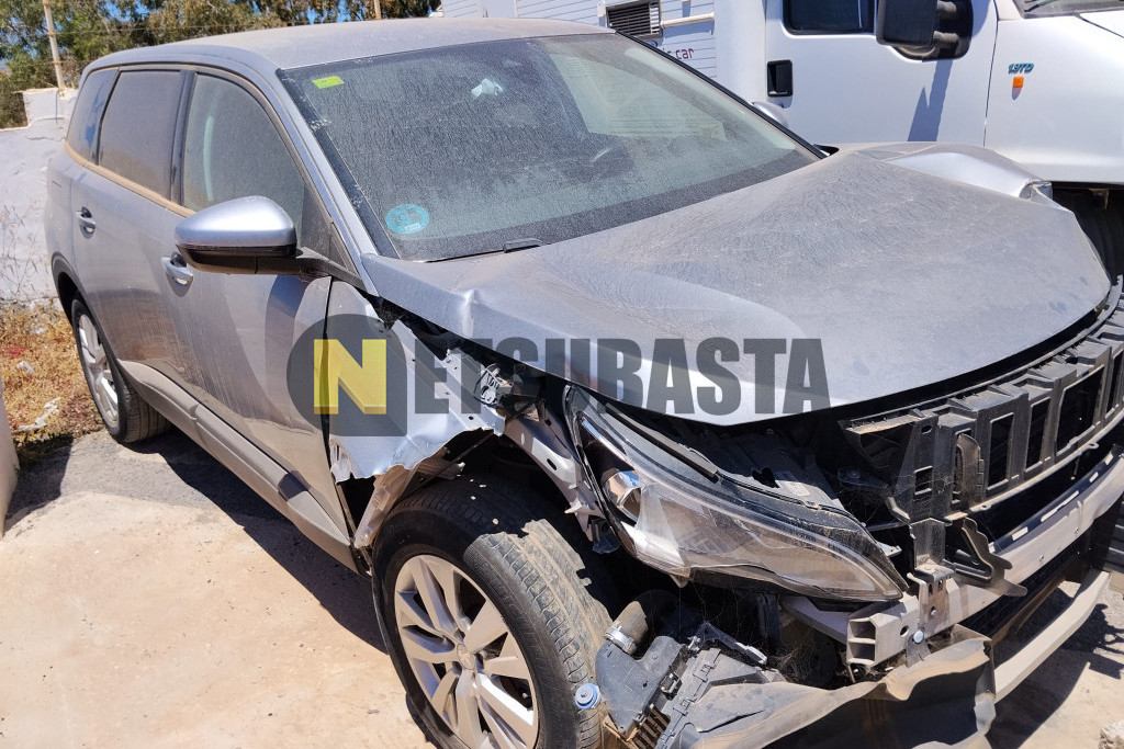 Peugeot 5008 1.2 PureTech 2020
