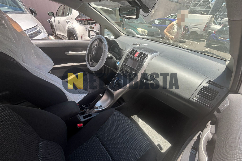 Toyota Auris 1.8 Híbrido 2012