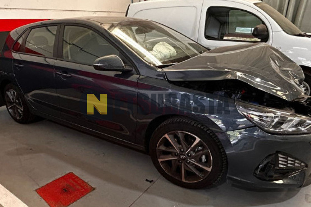 Hyundai i30 1.5 DPI 2024