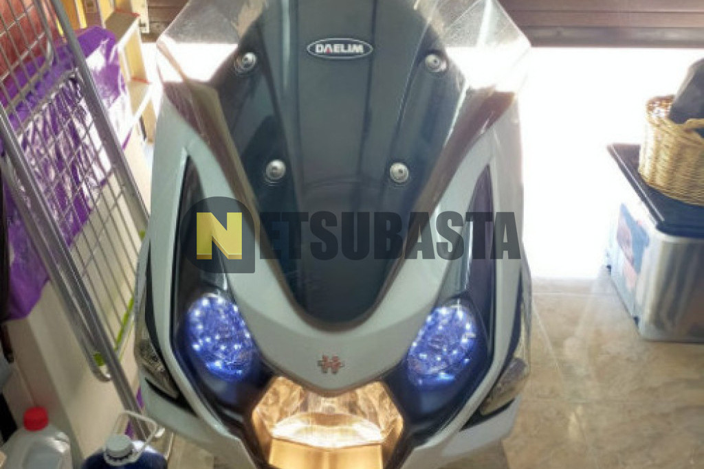 Daelim S3 125 FI 2012