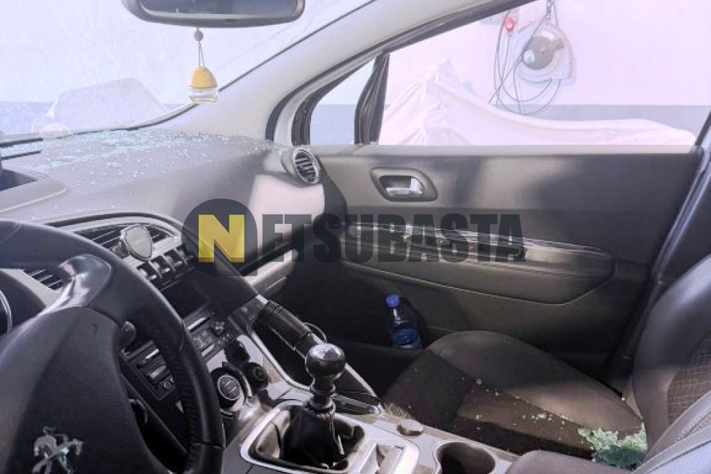 Peugeot 3008 1.2 PureTech 2016