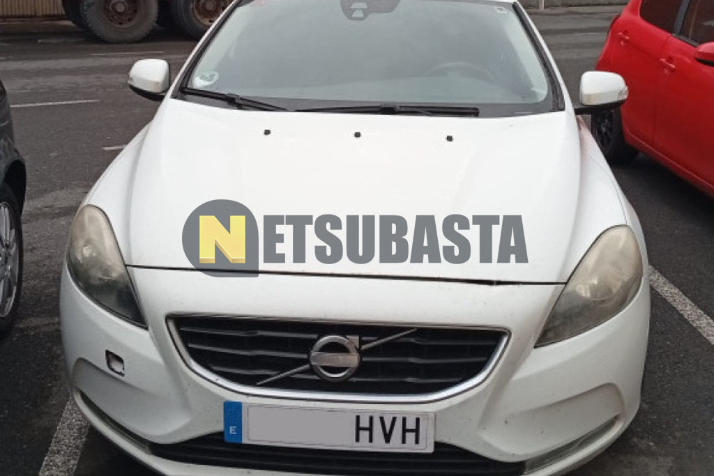 Volvo V40 D2 2014