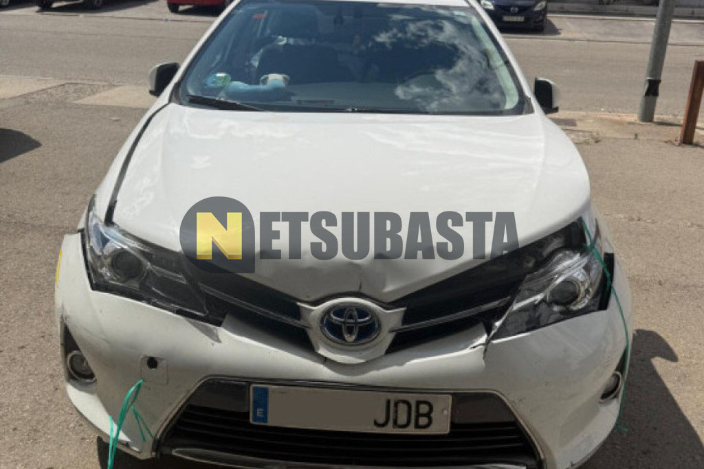 Toyota Auris 1.8 Hybrid 2015