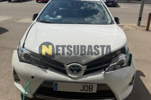 Toyota Auris 1.8 Hybrid 2015