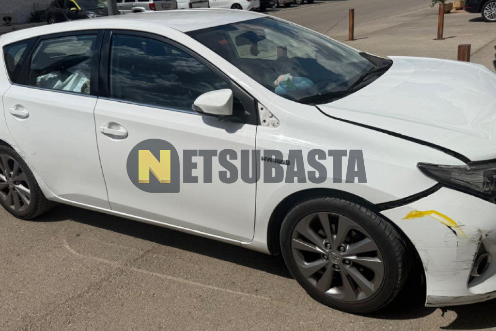Toyota Auris 1.8 Hybrid 2015