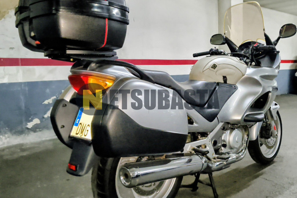 Honda NT 650 V DEAUVILLE 2005