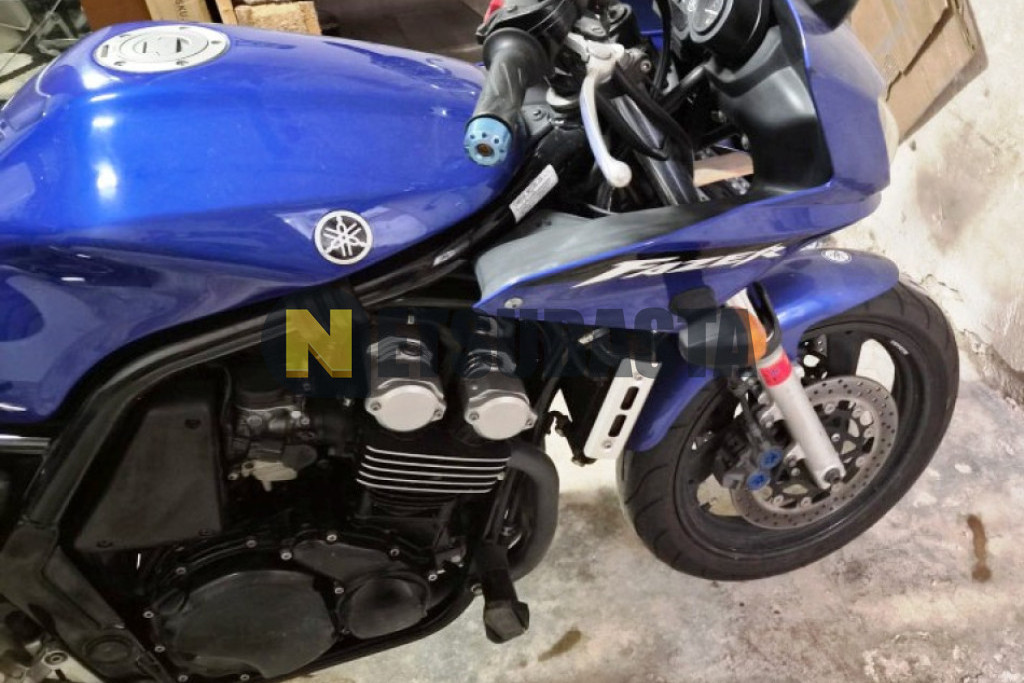 Yamaha FZS 600 Fazer 2003