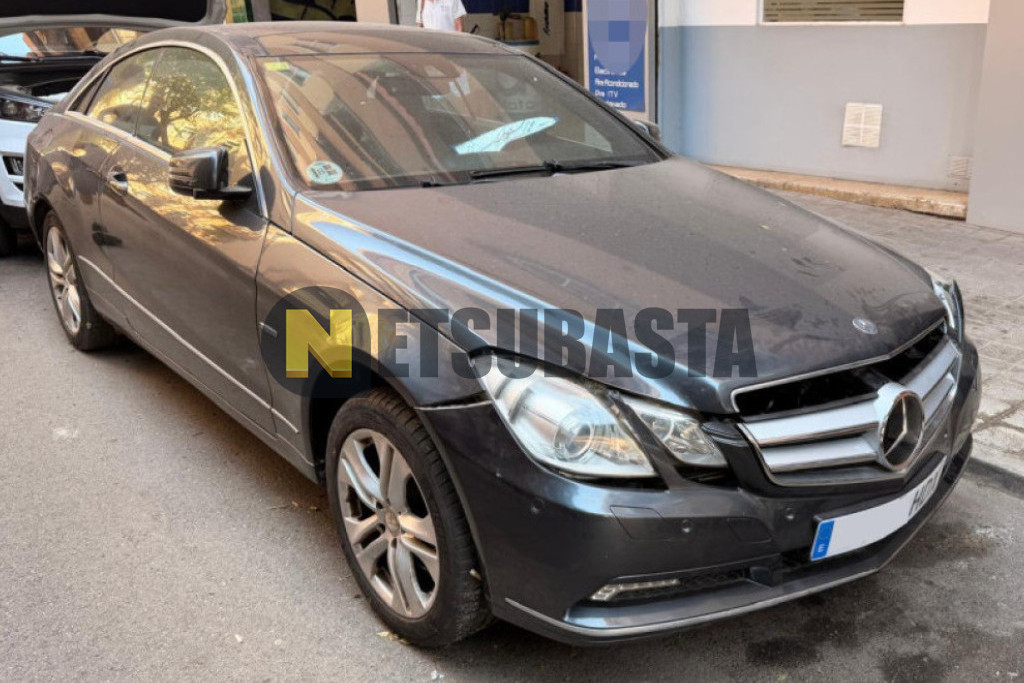 Mercedes-Benz E 350 CDI BlueEFFICIENCY Coupé 2010