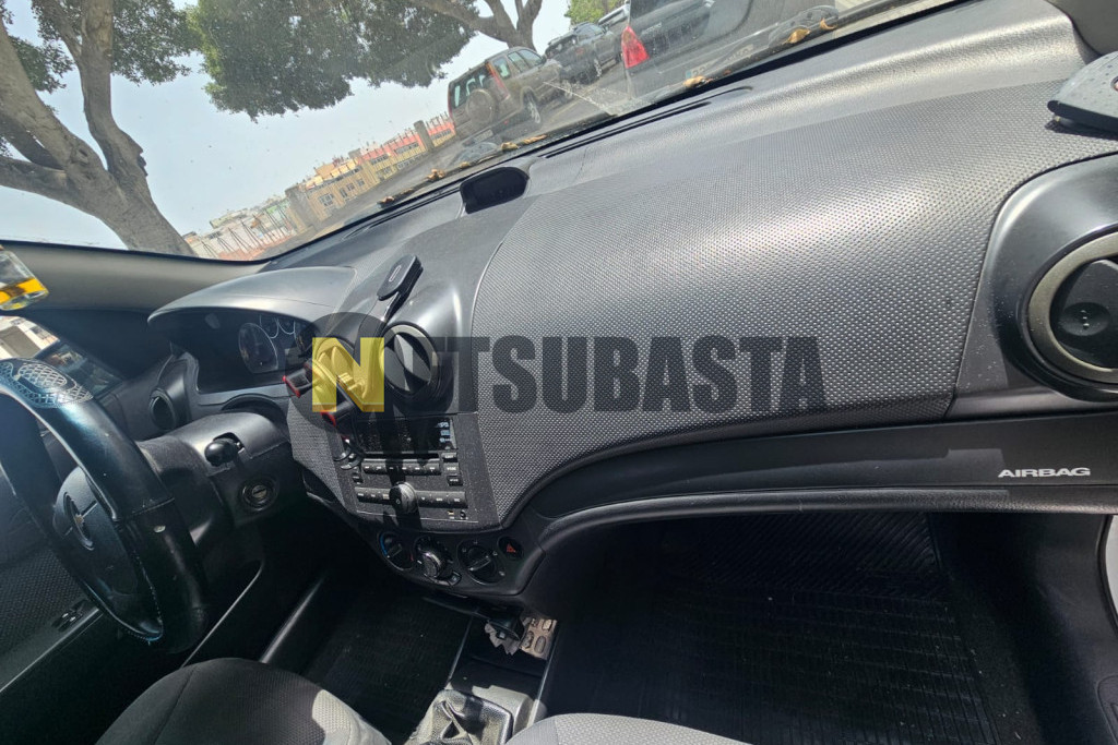 Chevrolet Aveo 1.2 16v 2011