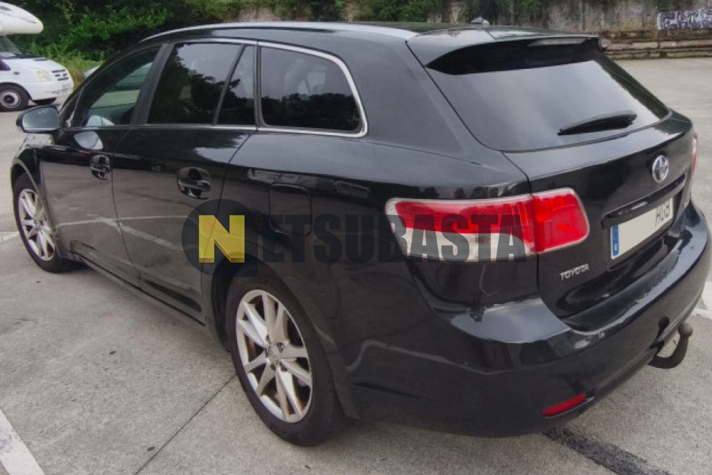 Toyota Avensis Cross Sport 2.2 D-4D 2011