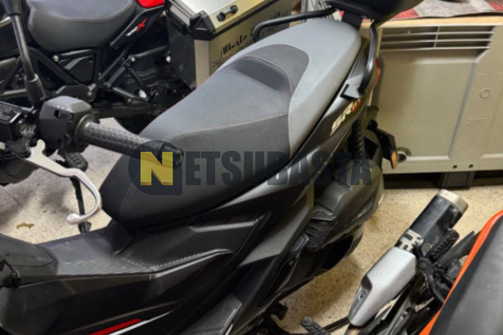 Aprilia SR GT 125 2022
