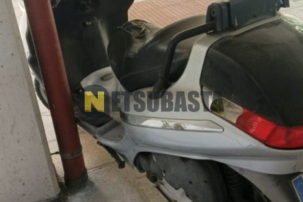Piaggio X8 125 2004