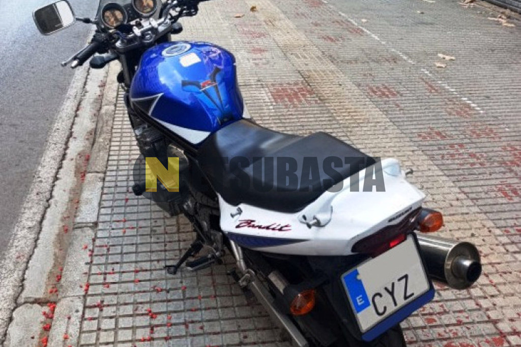 Suzuki GSF 600 2004