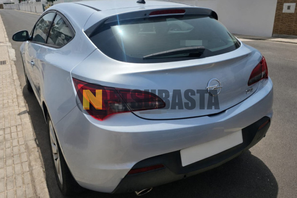 Opel Astra GTC 1.4 Turbo 2015