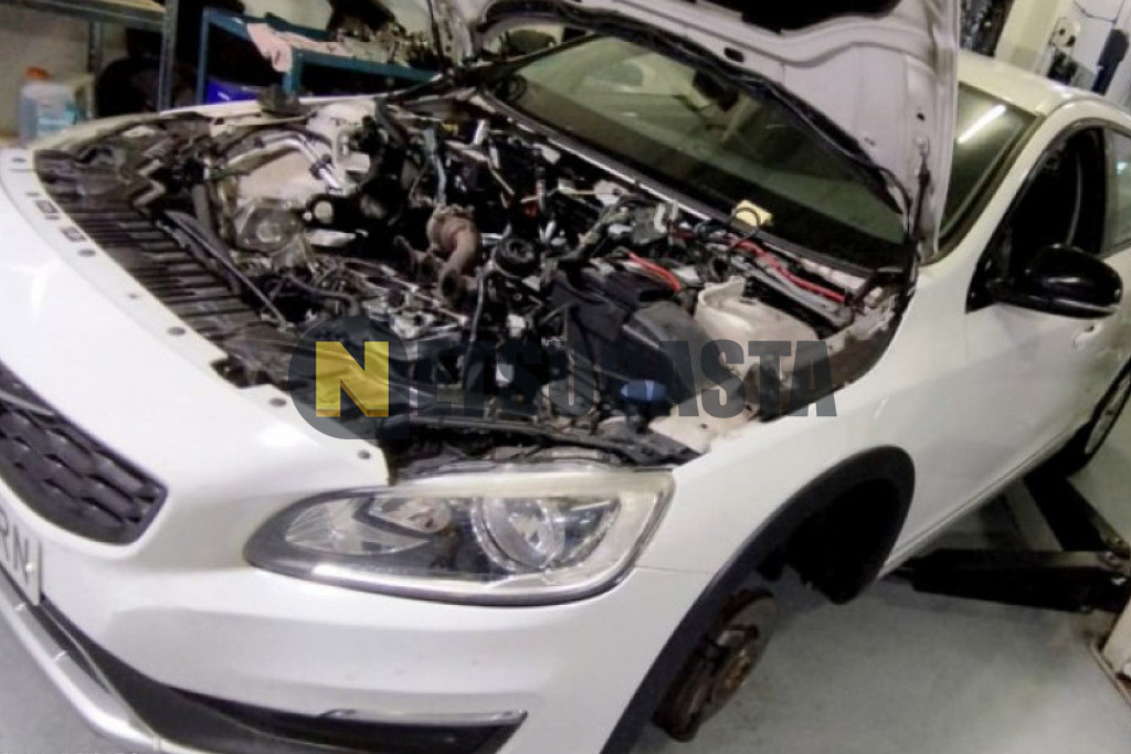 Volvo V60 Cross Country D3 2016