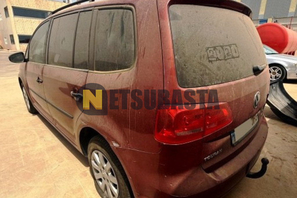 Volkswagen Touran 1.6 TDI Bluemotion DSG 7 vel. (7 plazas) 2015