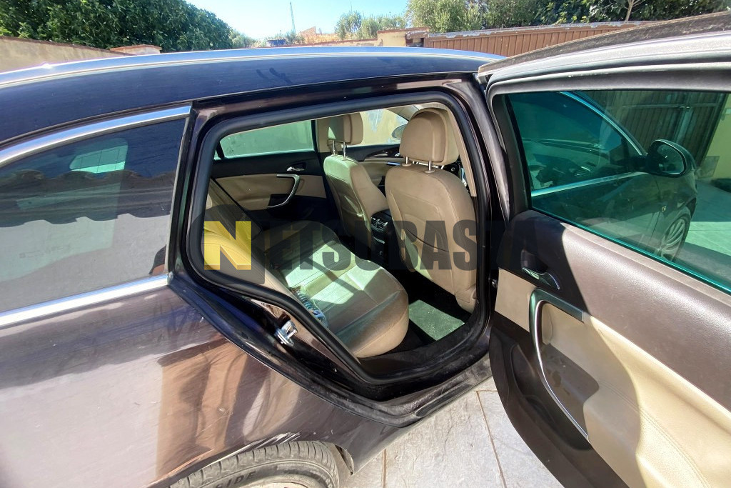 Opel Insignia Sports Tourer 2.0 CDTI 2011
