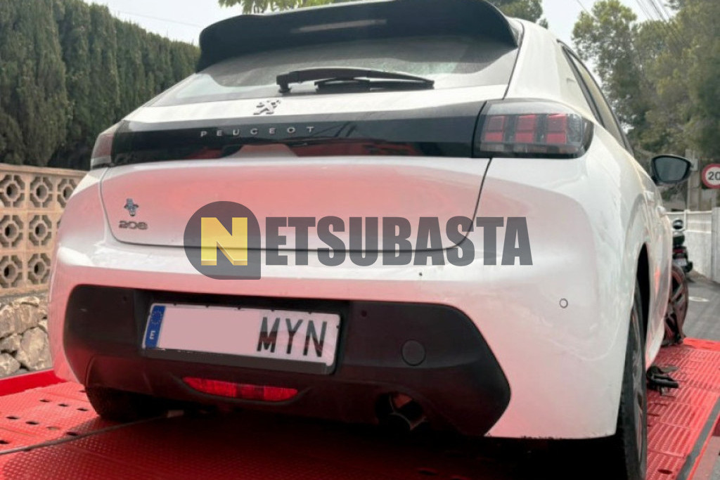 Peugeot 208 1.2 PureTech EAT8 2022