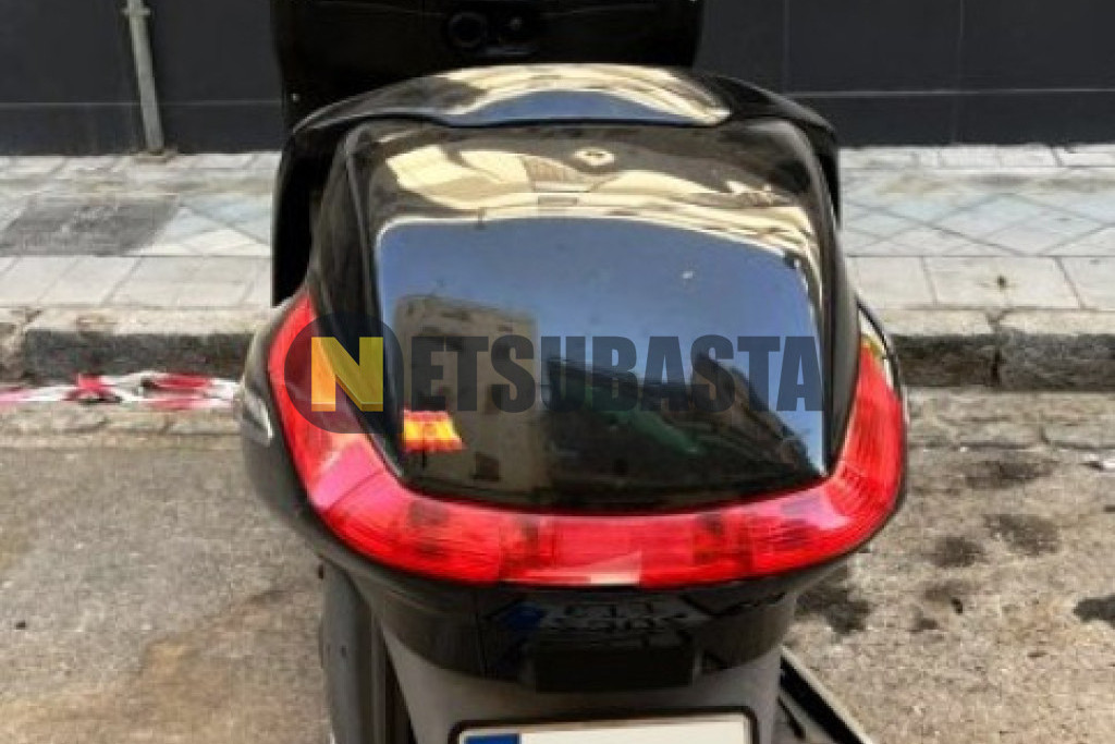 Piaggio X8 125 2004