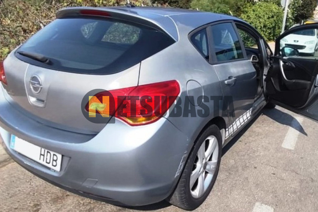 Opel Astra 1.7 CDTi 2011