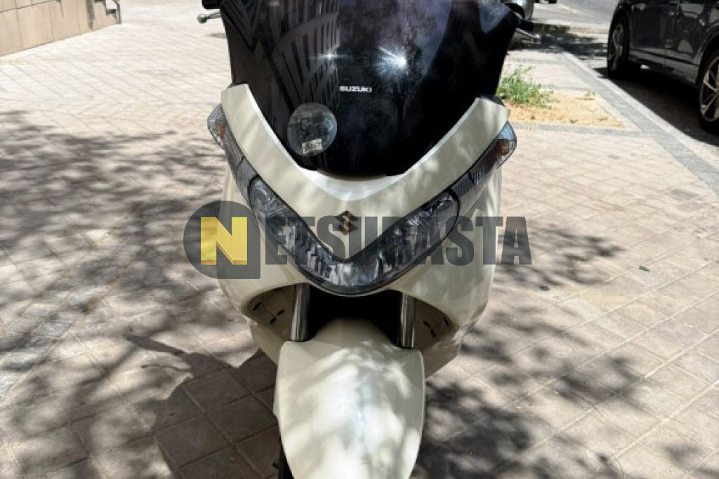 Suzuki Burgman 125 2011