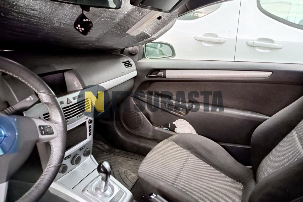 Opel Astra GTC 1.6 16V Easytronic 2008