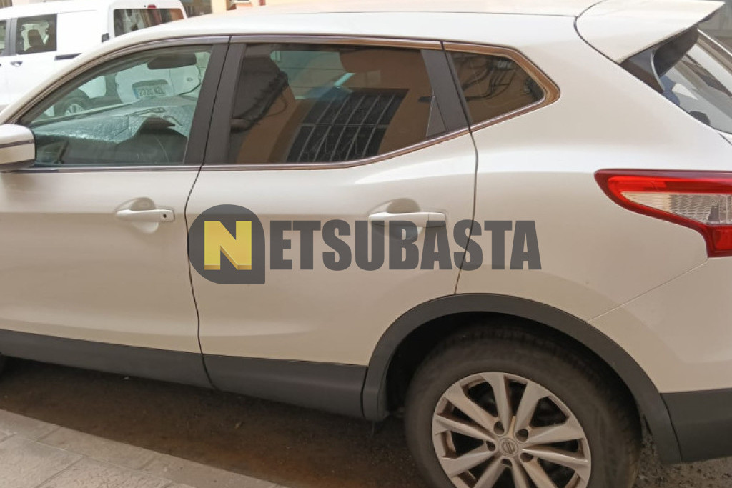 Nissan Qashqai 1.2 DIG-T 2015