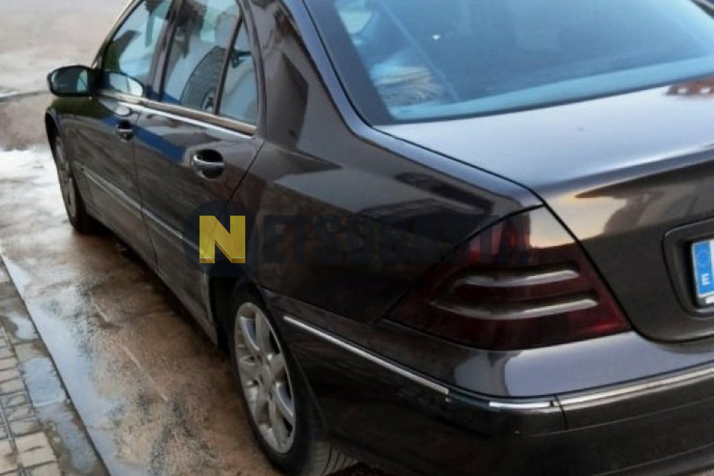 Mercedes-Benz C 270 CDI Aut. 2001