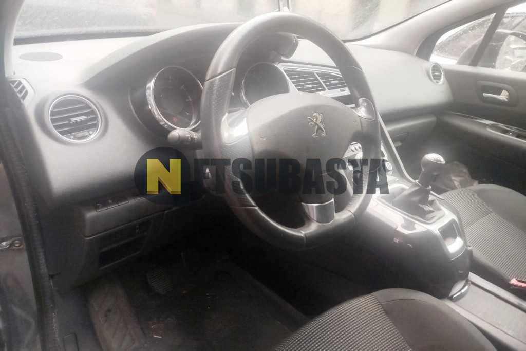 Peugeot 5008 1.6 VTi 2015