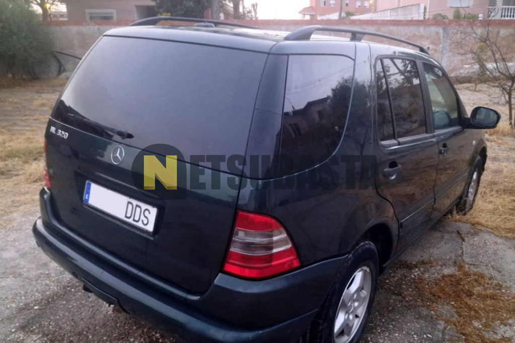 Mercedes-Benz ML 320 2001