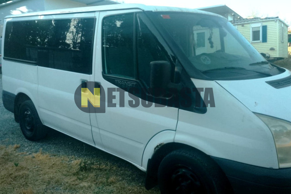 Ford Transit Kombi 2.2 TDCi 2012