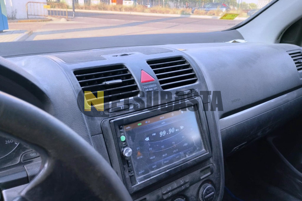 Volkswagen Golf 1.6 FSI 2004