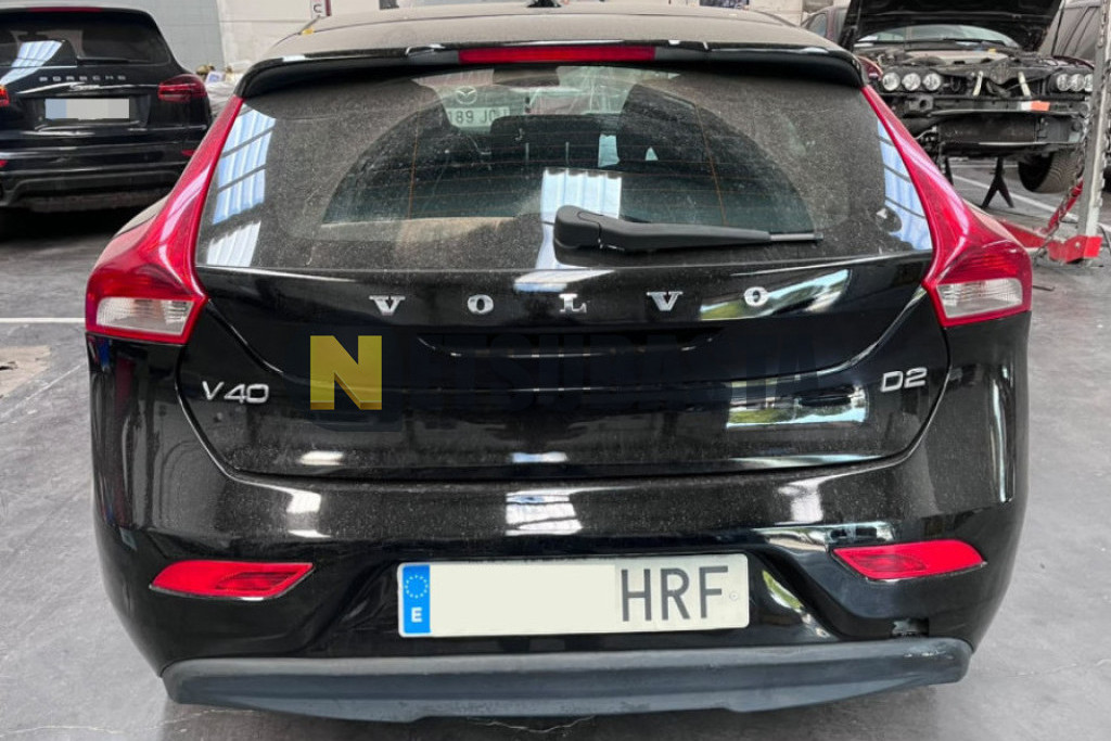 Volvo V40 D2 2013