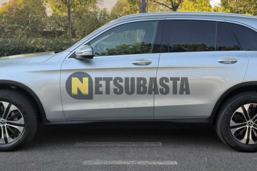 Mercedes-Benz GLC 300 e 4MATIC 2022