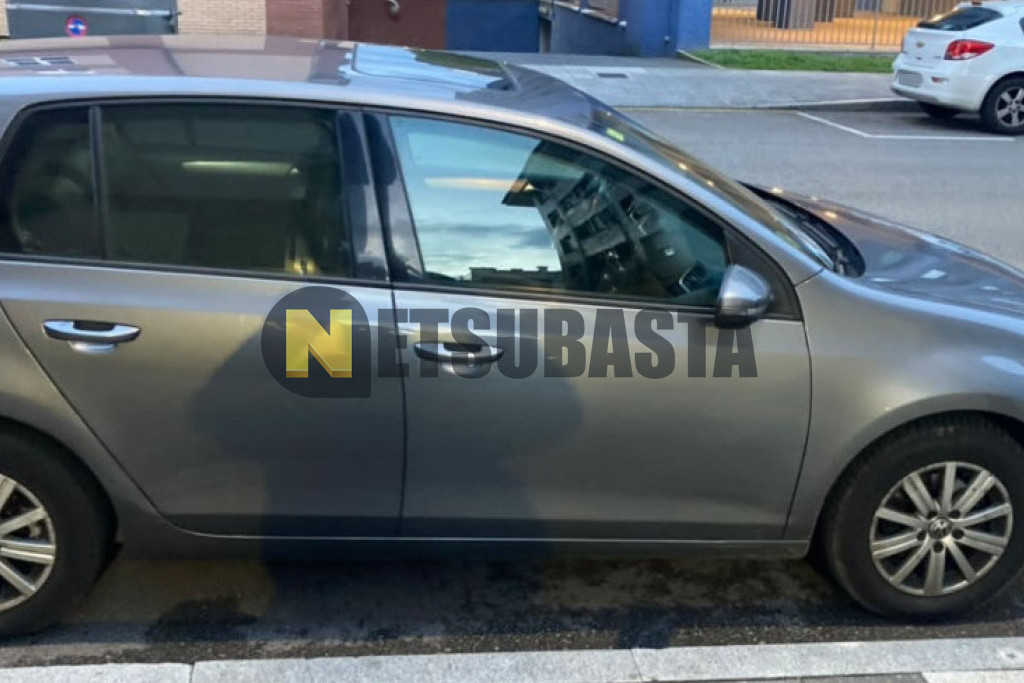 Volkswagen Golf 1.6 TDI CR BMT DGS 7 vel. 2010