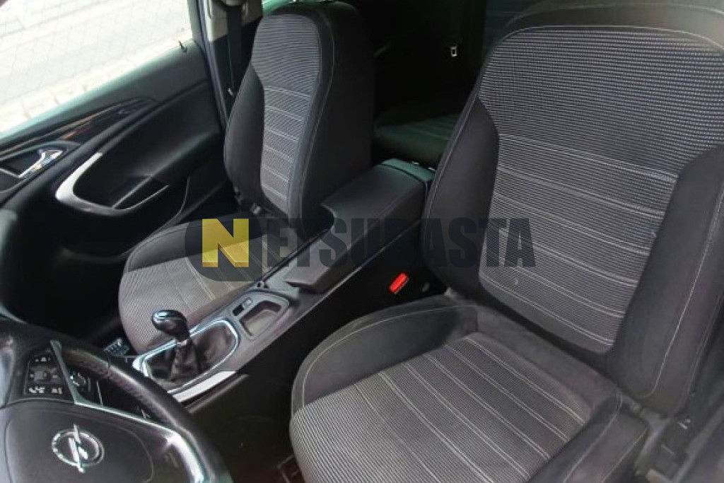 Opel Insignia Sports Tourer 2.0 CDTI 2012