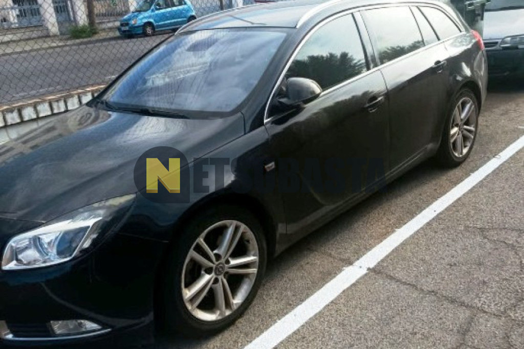 Opel Insignia Sports Tourer 2.0 CDTI 2012