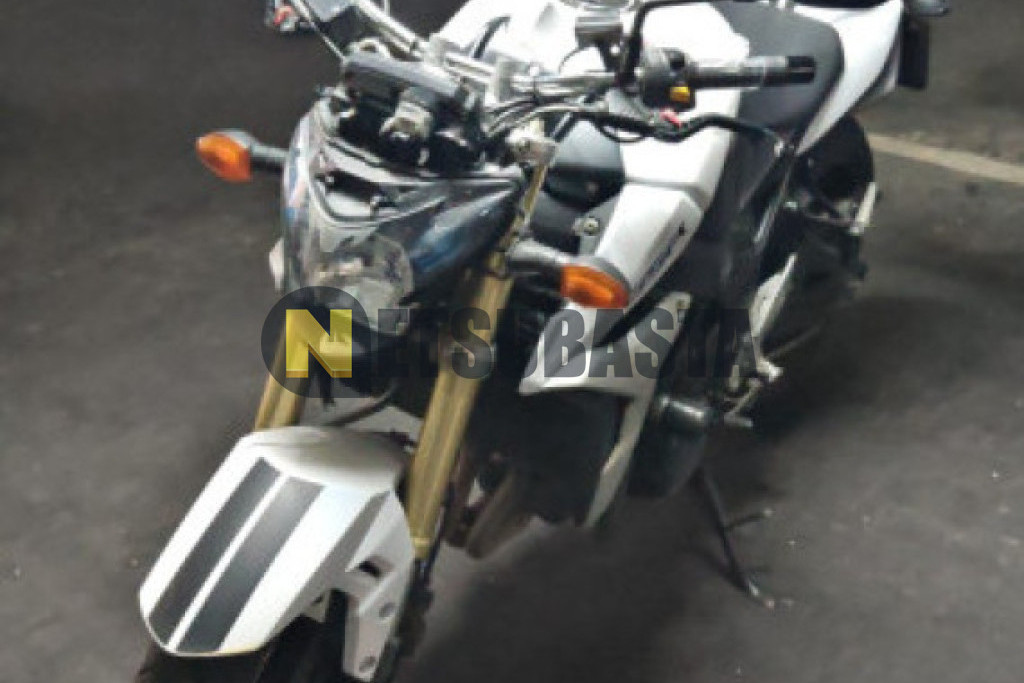 Suzuki GSR 750 2011