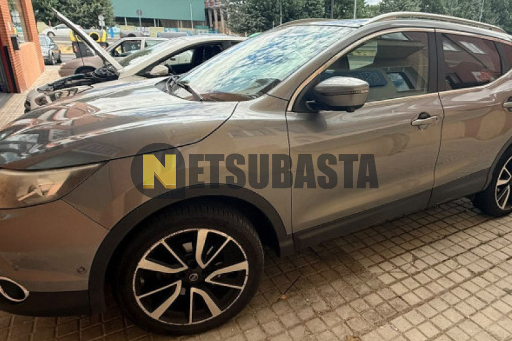Nissan Qashqai 1.6 dCi 4x2 XTRONIC 2015