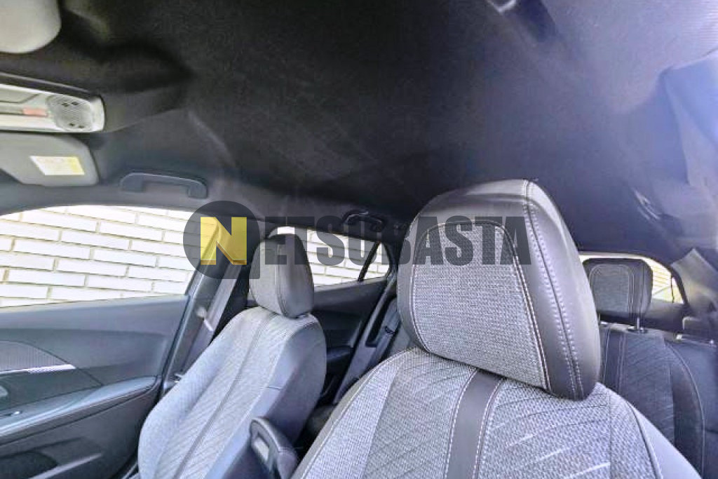 Peugeot 2008 Hybrid 145 e-DCS6 2026
