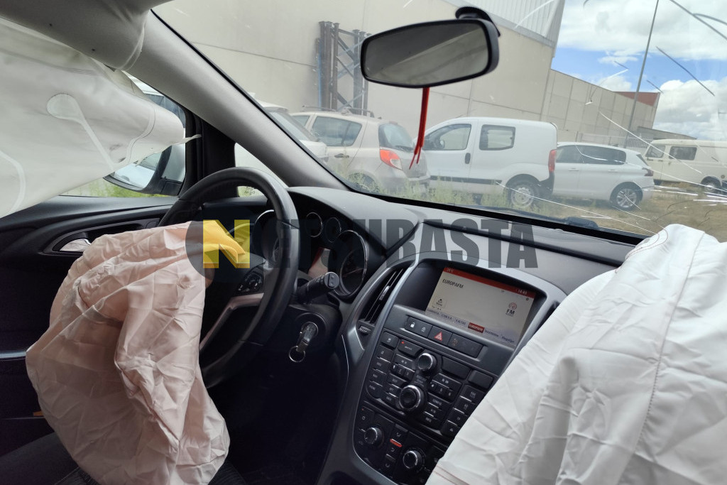 Opel Astra 1.7 CDTi 2014