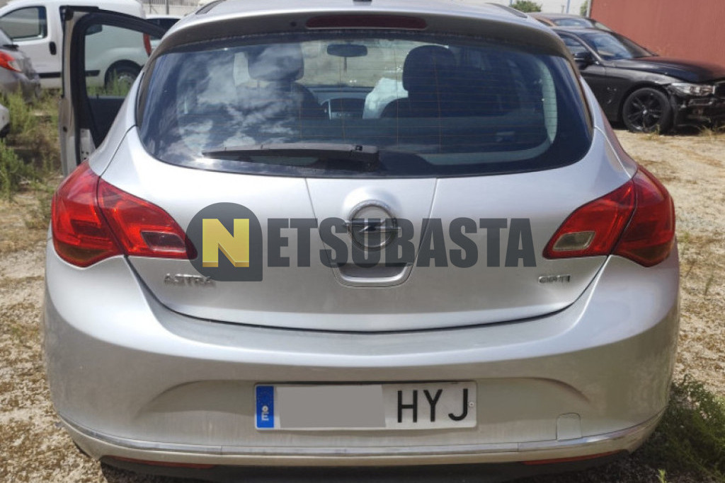 Opel Astra 1.7 CDTi 2014