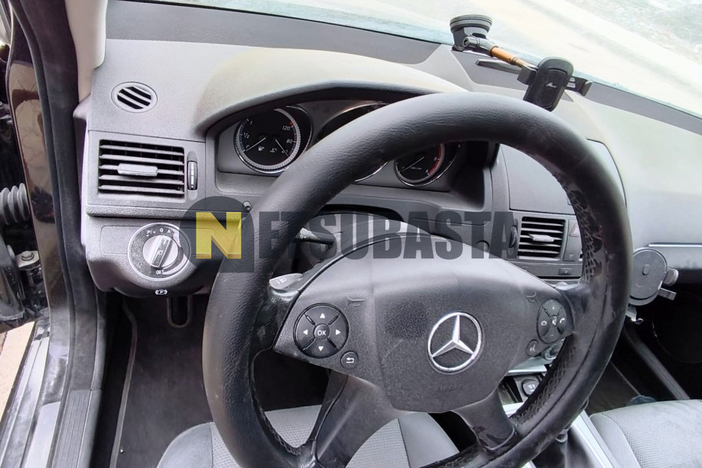 Mercedes-Benz C 220 CDI BlueEFFICIENCY Estate 2009