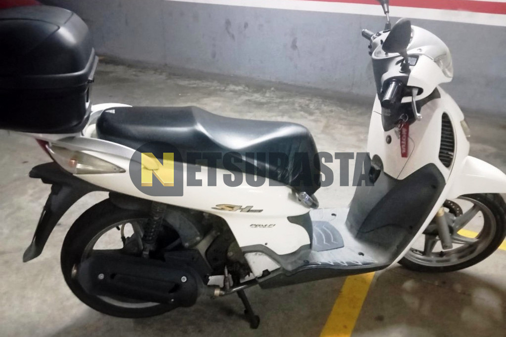 Honda SCOOPY SH125 2007