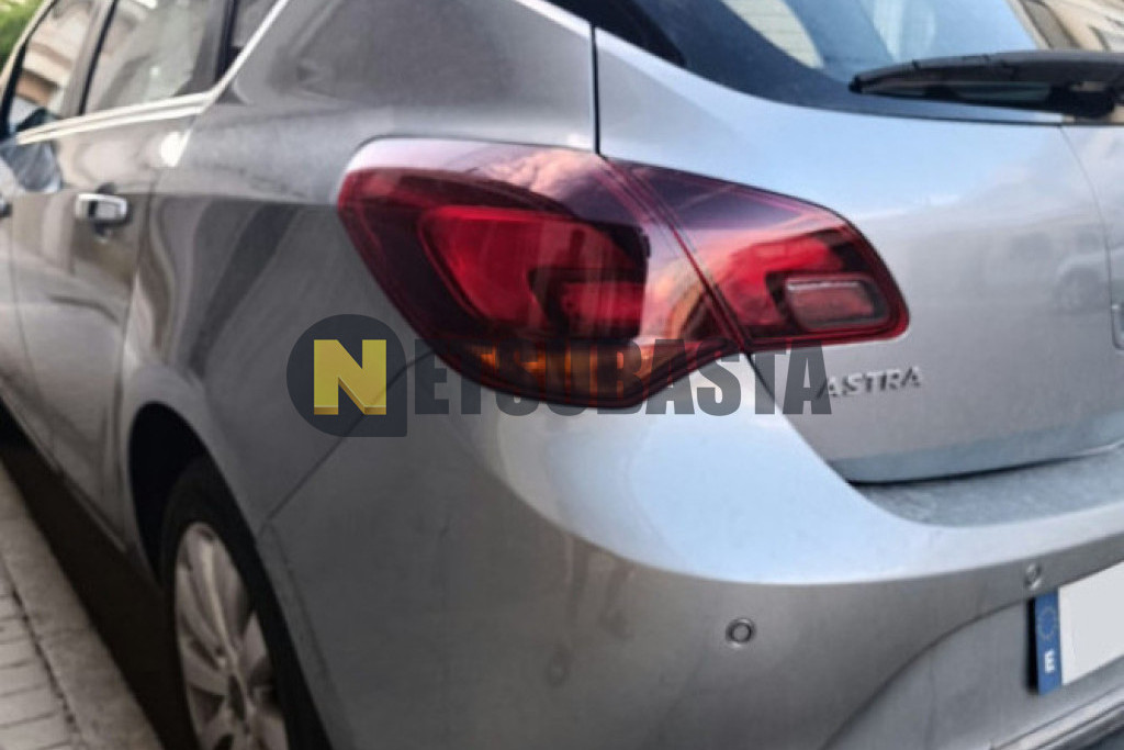 Opel Astra 1.7 CDTI 2013