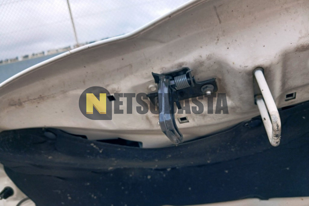 Peugeot 208 Hybrid 100 e-DCS6 2024