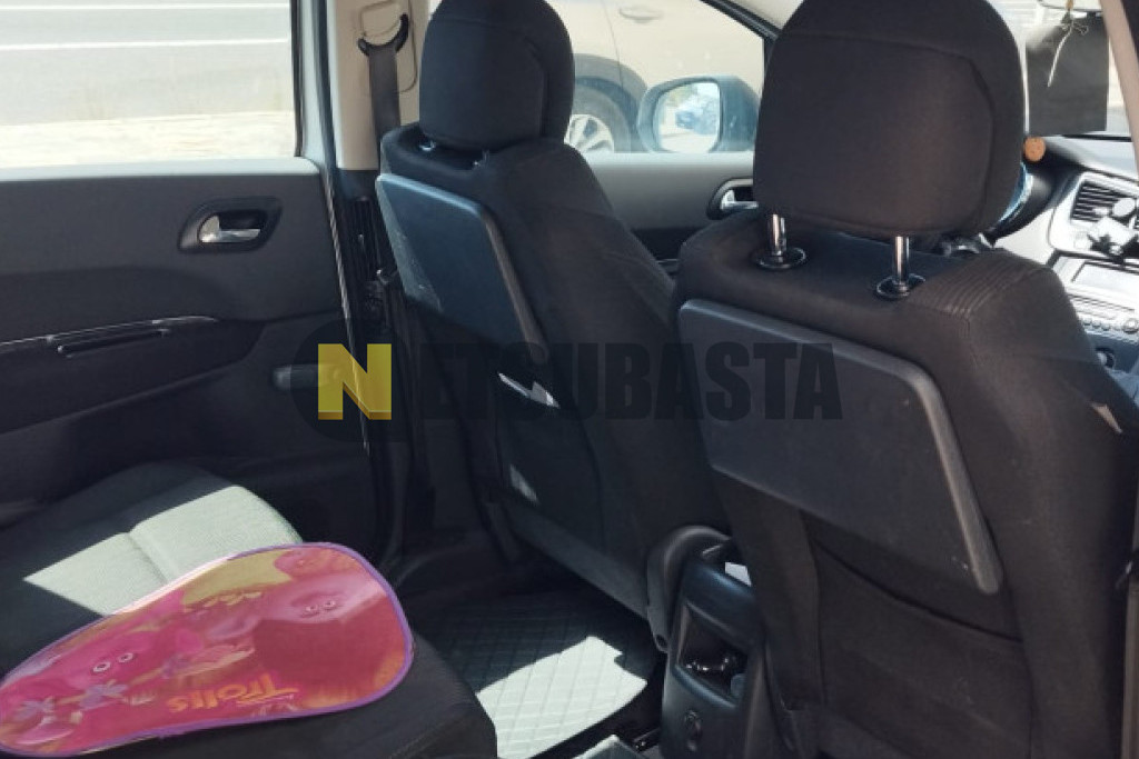 Peugeot 5008 1.6 VTi 2010