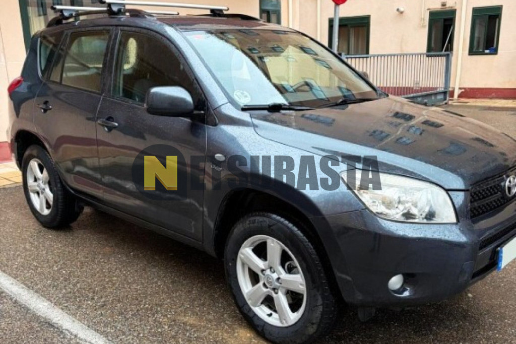 Toyota RAV4 2.2 D-4D 2006